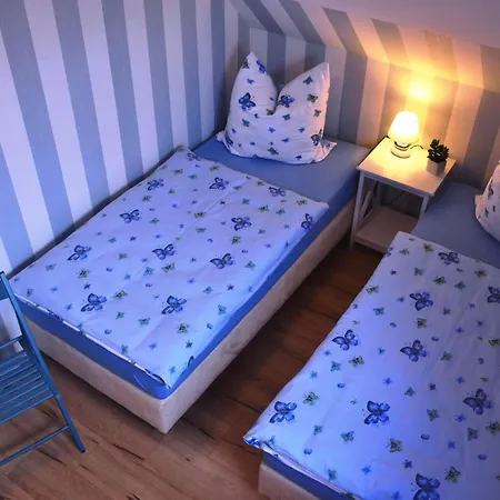 Doppelhaushaelfte Dock No 7 0 In Dom wakacyjny