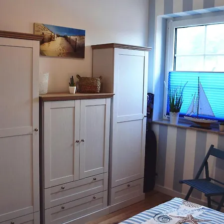 Dom wakacyjny Doppelhaushaelfte Dock No 7 0 In *