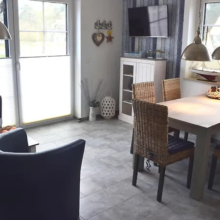 Doppelhaushaelfte Dock No 7 0 In Dom wakacyjny