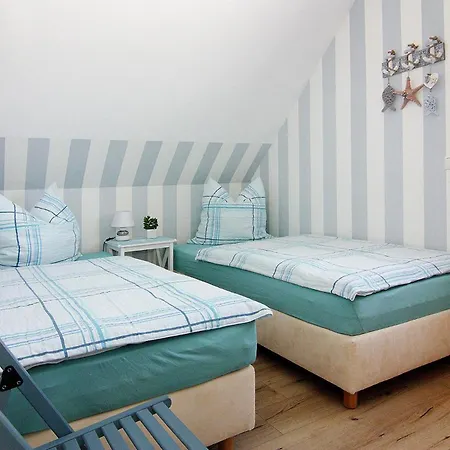 Dom wakacyjny Doppelhaushaelfte Dock No 7 0 In *